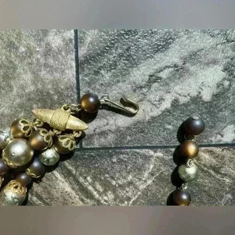 💜 2/$25 Beautiful Vintage/Old Costume Jewelry Necklace - Picture 3 of 5